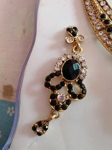 Stunning Black &amp; Gold Jewelry Set