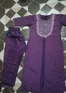 Elegant Purple Kurta Set with Embroidery