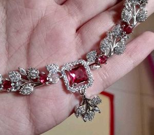 Exquisite Red Stone &amp; Diamond Necklace Set