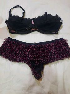 Lace Bra and Panty Set