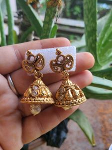 Elegant Gold Jhumka Earrings