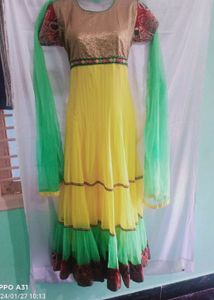 Combo Gowns Set💗💛