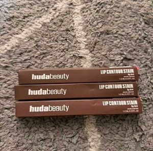 Huda Beauty Lip Contour Stain