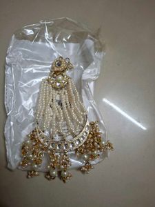 Exquisite Pearl & Kundan human passa