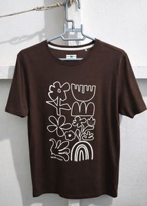 Brown Graphic Print T-shirt