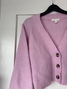 h&amp;m pink cropped cardigan 💐🎀
