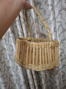 Kauna Grass Design Basket With Handler