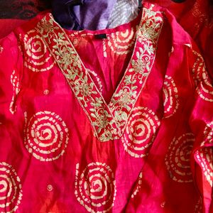 Vibrant Pink Kurta with Swirl Print