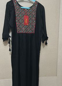 Embroidered Black Kurti XL