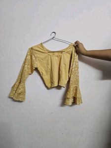 Readymade Blouse.it is expandable.3/4 Frill Sleeve