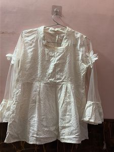 White Embroidered Chikankari Kurta