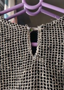Grid knit Puff-sleeve top