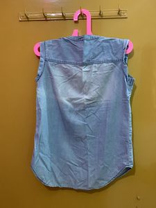 Sleevless Denim Shirt