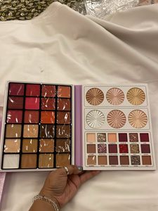 Makeup Palette