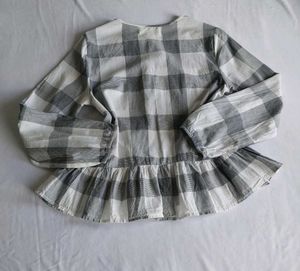 Cute Zara Gingham Ruffle Top🎀✨️