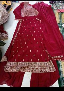bust 44 Elegant Maroon Kurta Set with Dupatta