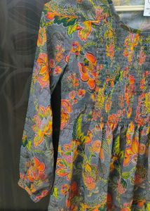 Brand New Pretty Floral Top✨