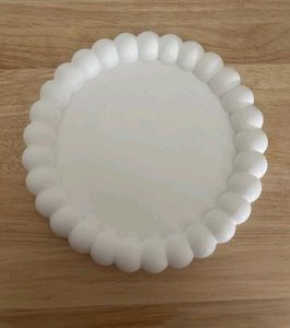 White Showpiece Plate