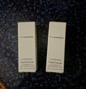 MAC Hyper Real Fresh Canvas