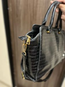 Miraggio Chic Black Croc-Embossed Handbag