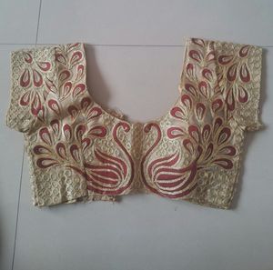 Exquisite Swan Embroidered Blouse