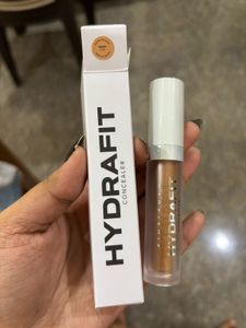 HydraFit Concealer shade badam