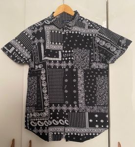Men's Black Bandana Print Short Sleeve Shirt