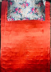 Satin bedcover with floral pillow