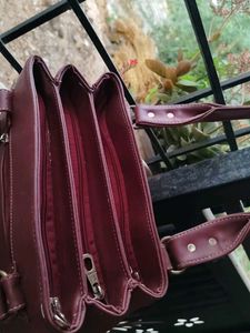 hand bag