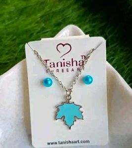 Randomly 5 pack of Neck Chain pendant with Earings