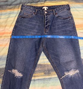 H&amp;M - Women's Distressed Blue Denim Jeans