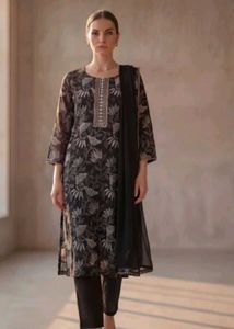 Elegant Black Floral Kurta Set