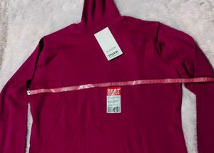 🩷✅ BRAND New Stylish Pink Turtleneck Top✅🩷