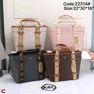 Michael Kors Signature Tote Bag