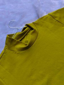 Chic Mustard Yellow Cropped Top