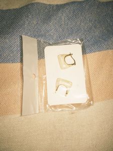 Cute cream earrings