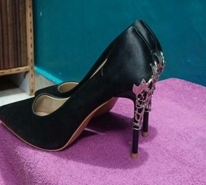 Elegant Black Stiletto Heels