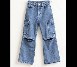 Distressed Cargo Jeans + dark blue jean