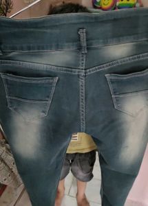 Combo: Two-Tone Wash Jeans