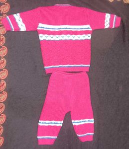 Cute Knitted Baby Outfit Set