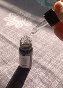Minimalist 0.5% niacinamide serum