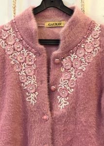 Elegant Pink Floral Cardigan