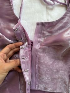 OFFER🎉Shimmering Lavender Saree with blouse
