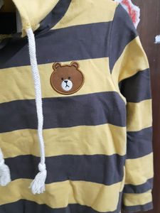 Cotton Yellow And Brown Sweat Tshirt For Boys. Size - 3-4 Years.