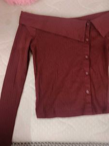 preety maroon top