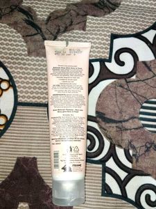 Avon Naturals Rose &amp; Pearl Face Cleanser