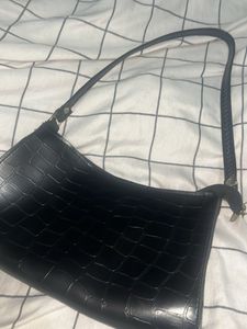 Chic Black Shoulder Bag