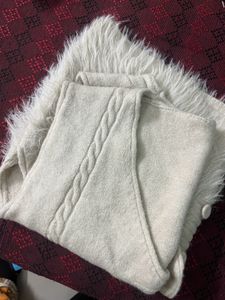 Knitted Vest with Fur Detail