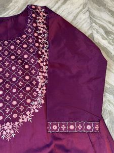 Elegant Purple Kurta Set with Embroidery