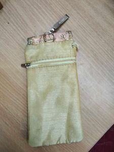 Traditional Phone Bag